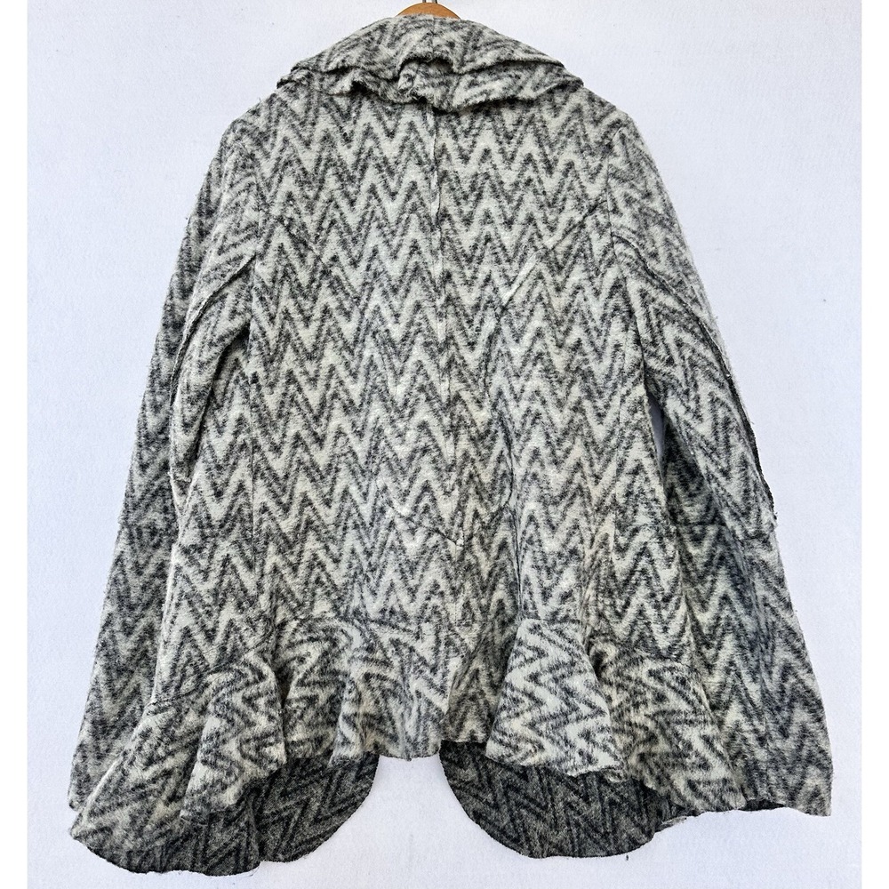 ALMA MATER Wool Blend Coat Ruffled Italian Gray Pockets Women's Large - Picture 2 of 6